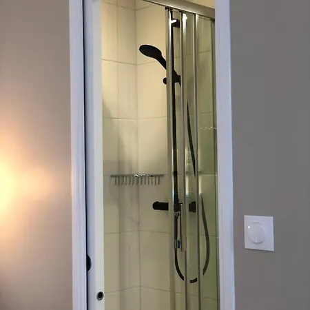 モデルナ シェルブール・アン・コタンタン