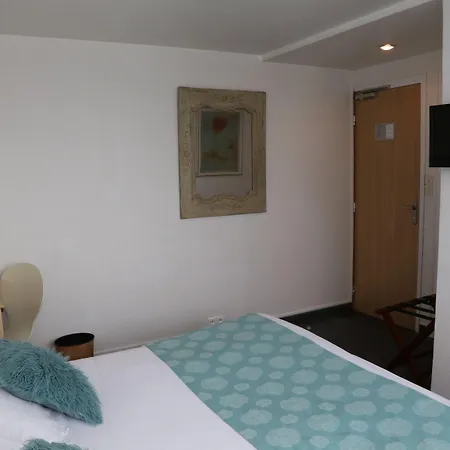 Moderna Hotel 3*