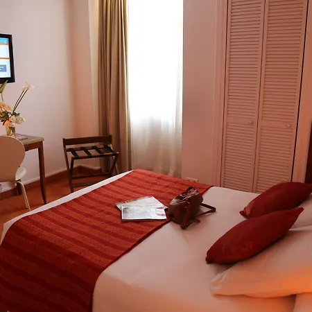 Moderna Hotel 3*