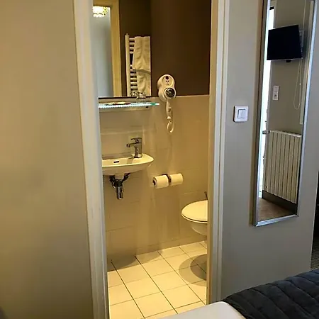 Moderna Otel